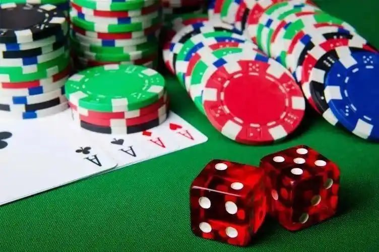 phtay app home screen showing sports and casino sections on Android